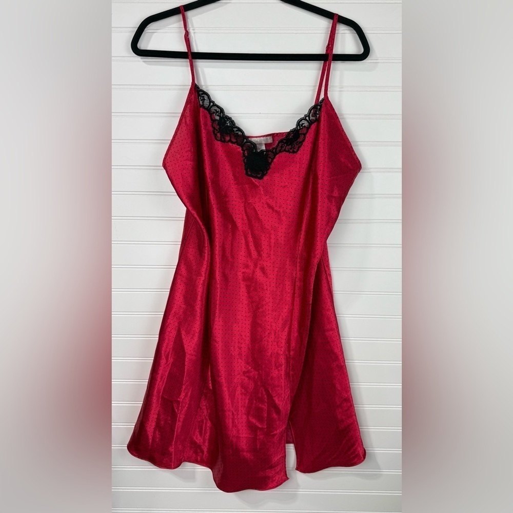 California Dynasty vintage XL red & black lacy polka dot silky lingerie slip.